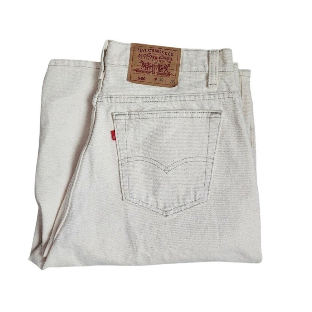 LEVI'S 560 Loose Fit Cream Denim Shorts Jorts Vintage 90s USA Made Size 36